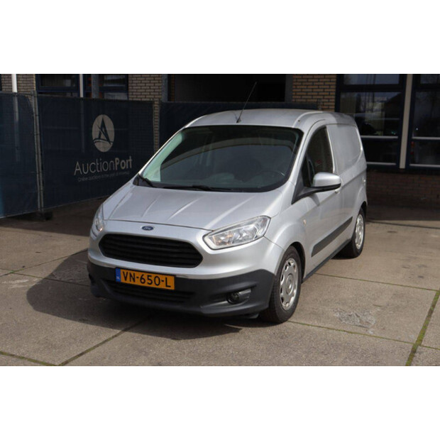 2015 Ford Transit Courier-46861618