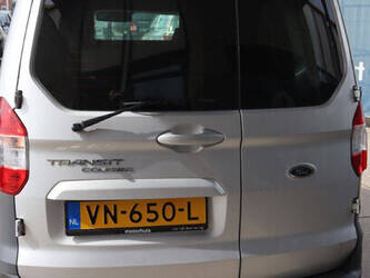 2015-ford-transit-courier-1448164-46861624