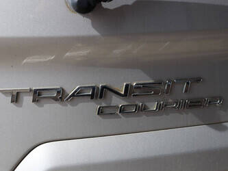 2015-ford-transit-courier-1448164-46861626