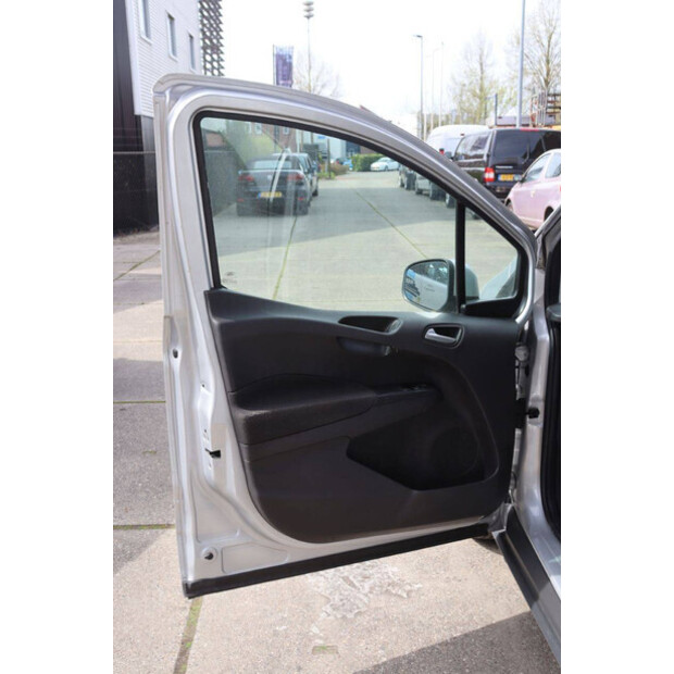 2015 Ford Transit Courier-46861628