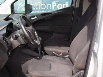 2015-ford-transit-courier-1448164-46861629