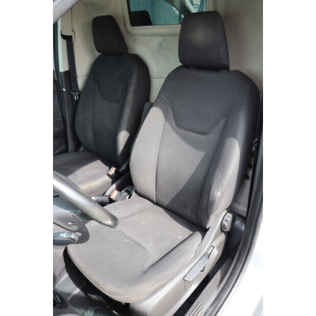 2015 Ford Transit Courier-46861630