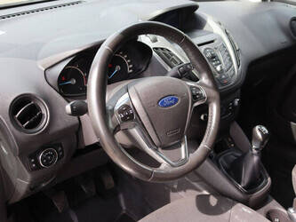 2015-ford-transit-courier-1448164-46861631