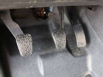 2015-ford-transit-courier-1448164-46861632