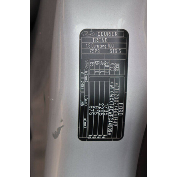 2015 Ford Transit Courier-46861655