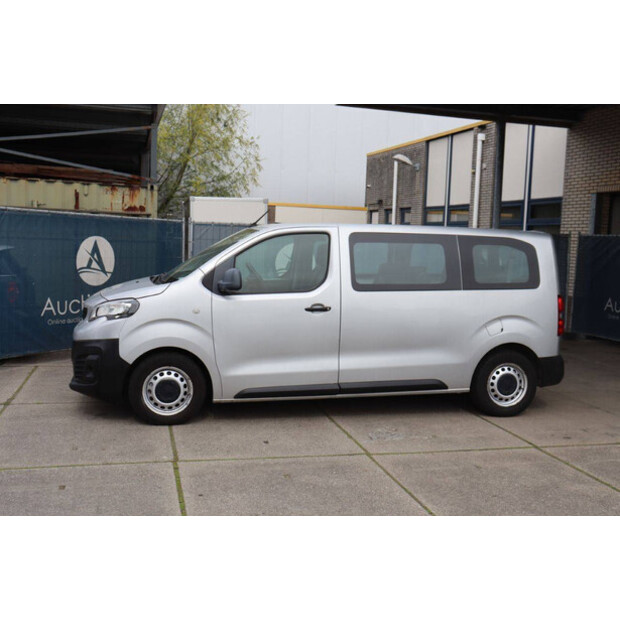 2019 بيجو Expert Traveller-46861659