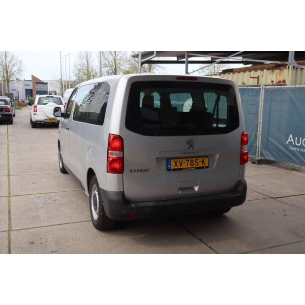 2019 بيجو Expert Traveller-46861662