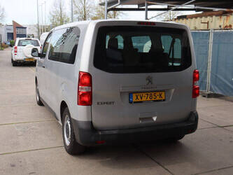2019-peugeot-expert-traveller-46861662
