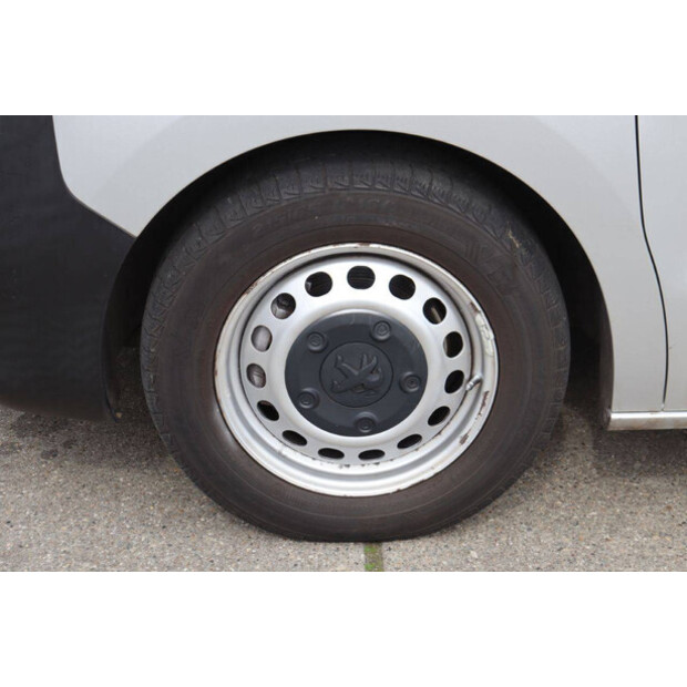 2019 بيجو Expert Traveller-46861670