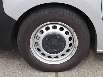 2019-peugeot-expert-traveller-46861670