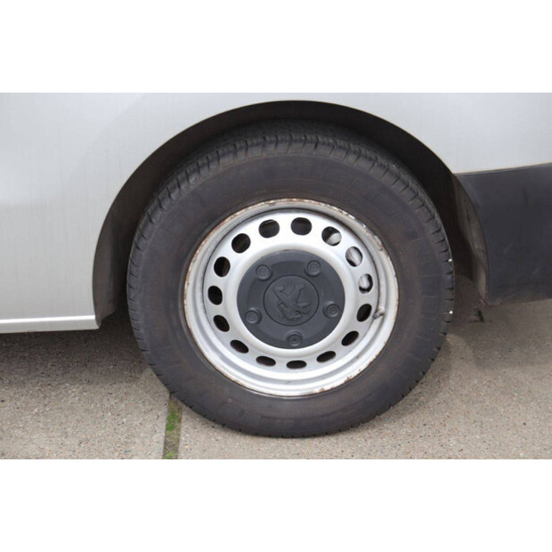 2019 بيجو Expert Traveller-46861671