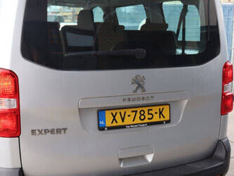 2019-peugeot-expert-traveller-46861672