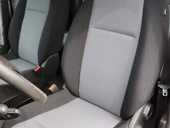 2019-peugeot-expert-traveller-46861677