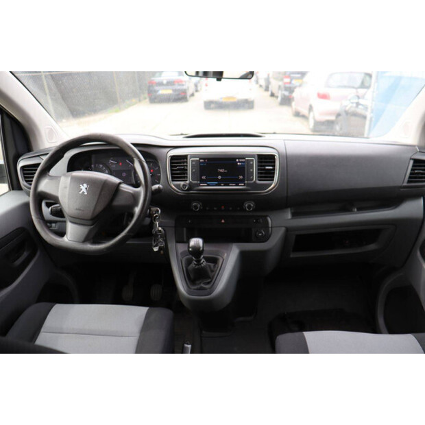 2019 بيجو Expert Traveller-46861695