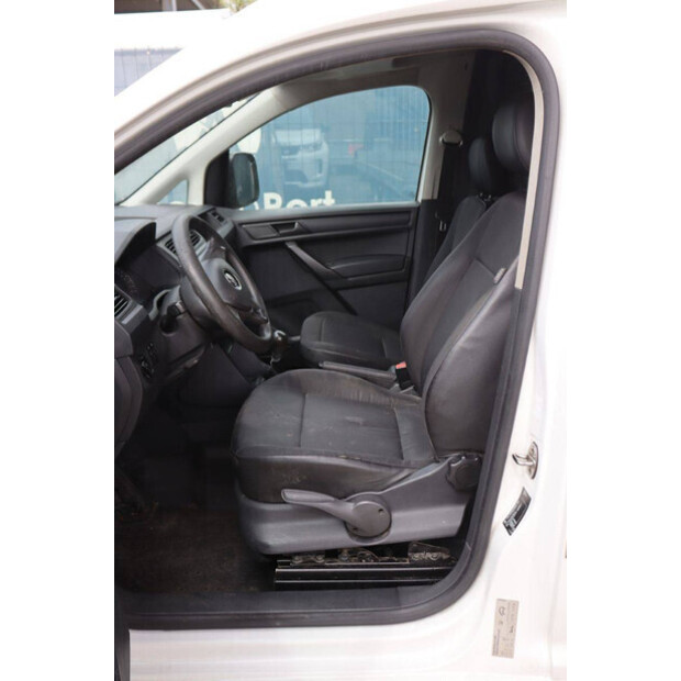 2017 Volkswagen Caddy-46861719