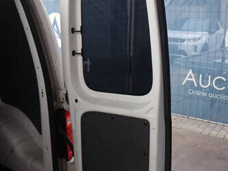 2017-volkswagen-caddy-1448166-46861734