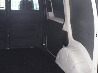 2017-volkswagen-caddy-1448166-46861737