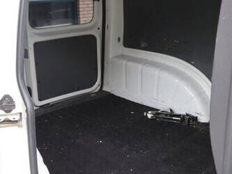 2017-volkswagen-caddy-1448166-46861741