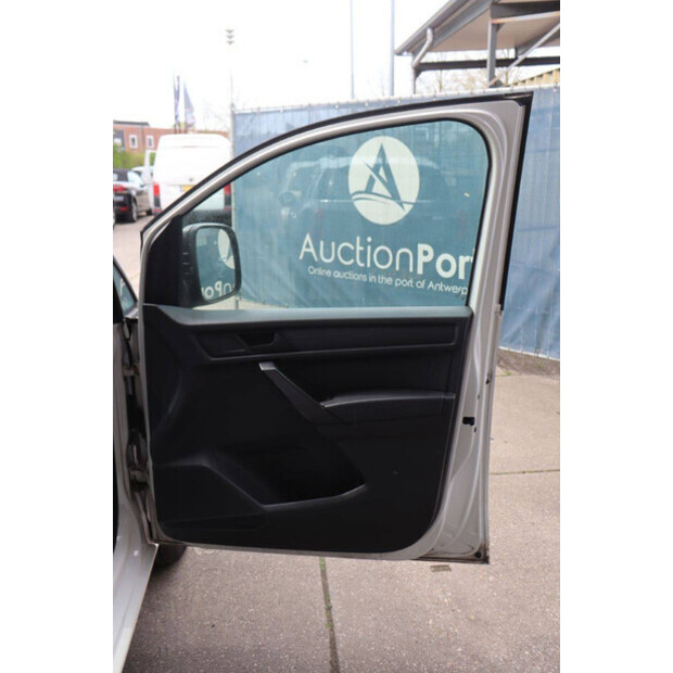 2017 Volkswagen Caddy-46861742