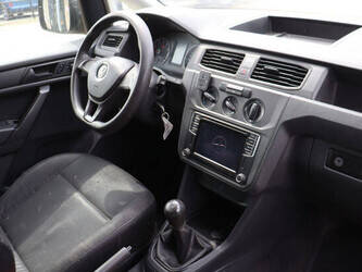 2017-volkswagen-caddy-1448166-46861743