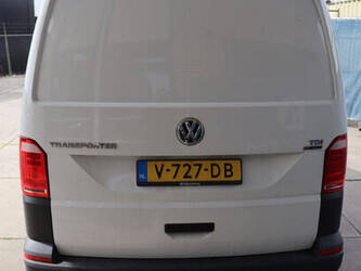 2017-volkswagen-transporter-1448167-46861752