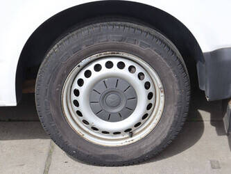 2017-volkswagen-transporter-1448167-46861761