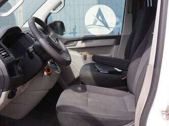 2017-volkswagen-transporter-1448167-46861767