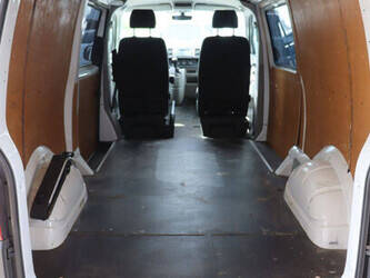 2017-volkswagen-transporter-1448167-46861785