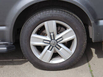 2019-volkswagen-transporter-1448168-46861807