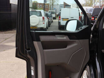 2019-volkswagen-transporter-1448168-46861813