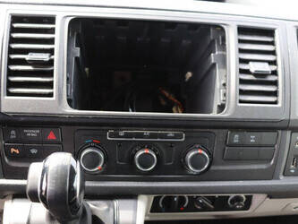 2019-volkswagen-transporter-1448168-46861821