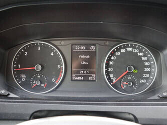 2019-volkswagen-transporter-1448168-46861828