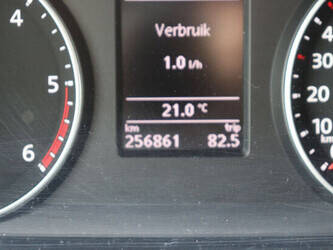 2019-volkswagen-transporter-1448168-46861829