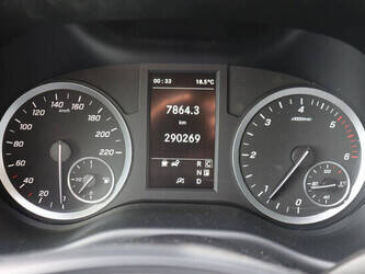 2021-mercedes-benz-vito-1448169-46861876