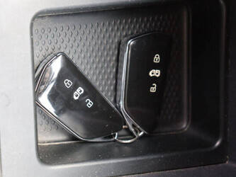 2022-volkswagen-caddy-1448170-46861918