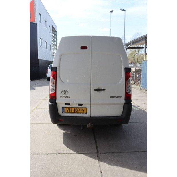 2014 تويوتا PROACE-46861945