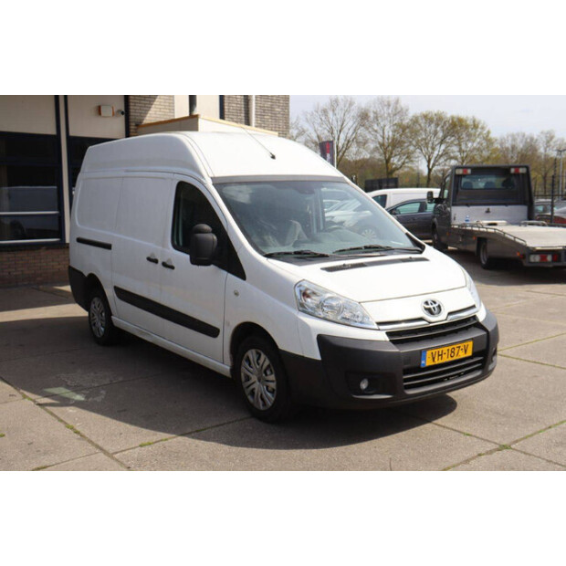 2014 تويوتا PROACE-46861947