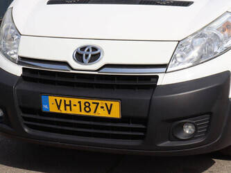 2014-toyota-proace-46861950