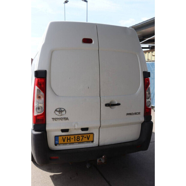 2014 تويوتا PROACE-46861955
