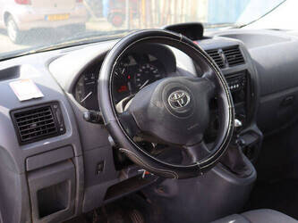 2014-toyota-proace-46861963