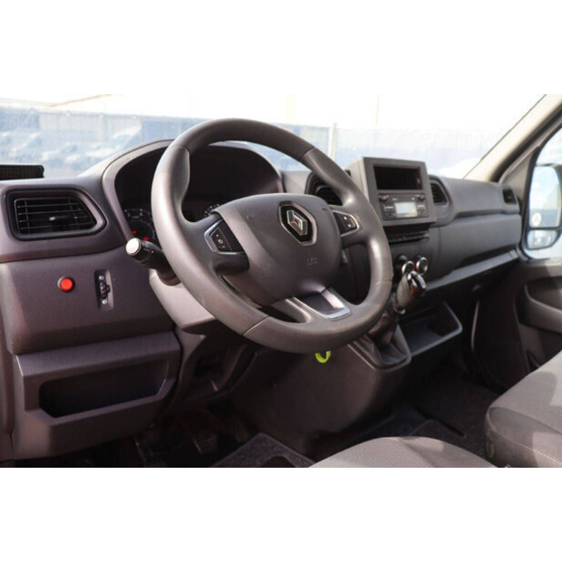 2020 رينو Master-46862093