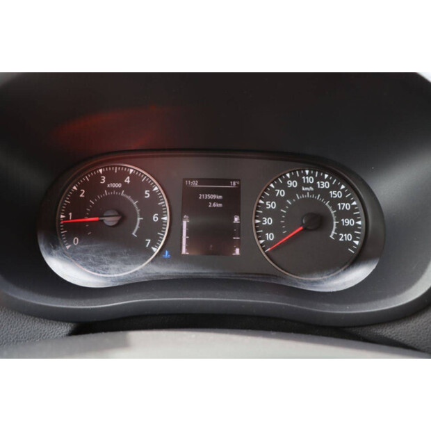 2020 رينو Master-46862098