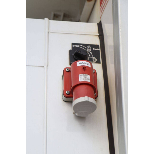 2020 رينو Master-46862104