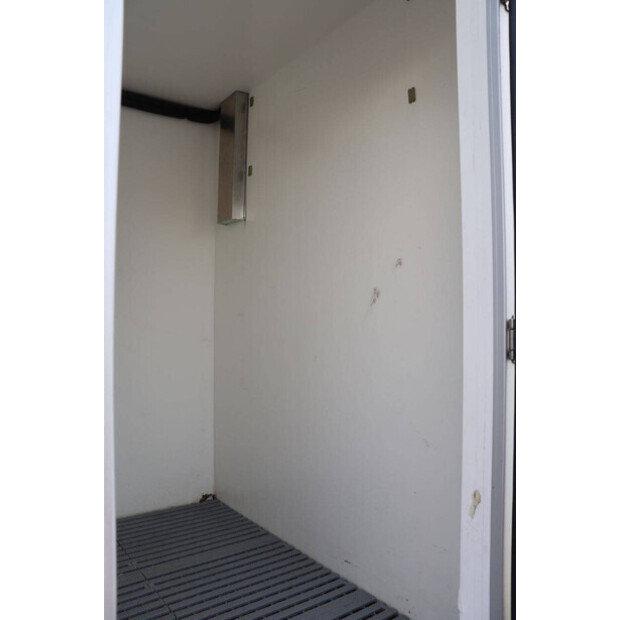 2020 رينو Master-46862114