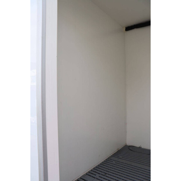 2020 رينو Master-46862115