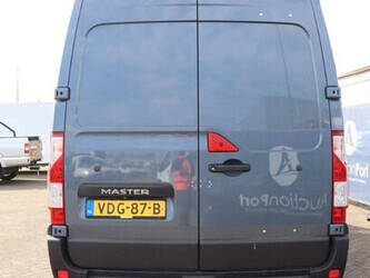 2017-renault-master-1448175-46862128