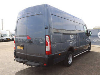 2017-renault-master-1448175-46862129