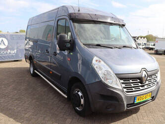 2017-renault-master-1448175-46862130