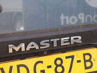 2017-renault-master-1448175-46862143