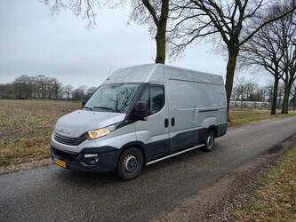 صورة ل المركبات التجارية 2017 ايفكو Daily 35S18